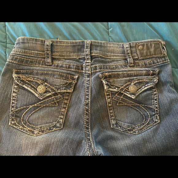 Size 33 length 32 Silver Suki dark wash jeans - Picture 2 of 8